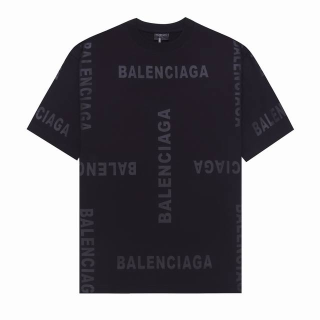品牌 Balenciaga 巴黎世家 面料 100%棉 230G 平纹 码数: Xs. S. M L. 颜色 黑色 白色 灰色 市场高版本 产品细节 复古平纹针